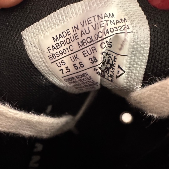 Black Lug High-Top Sneakers with White Soles - Picture 9 of 9